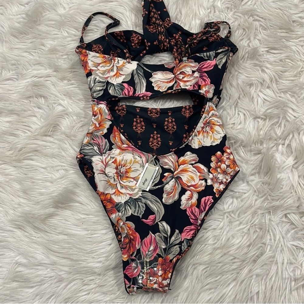 Maaji Convertible Ivonne Cut-Out One-Piece Swimsuit Size Small - Picture 5 of 6